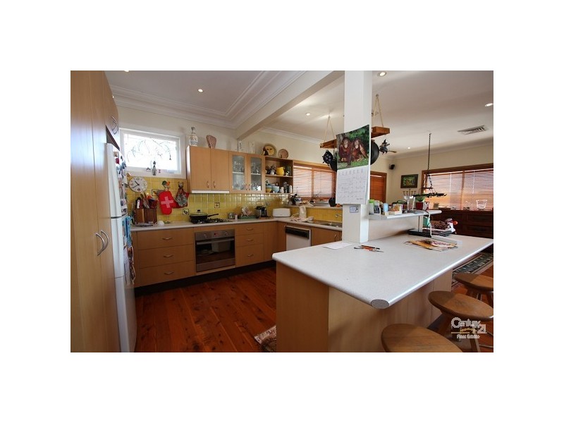 1 Eleebana Road, Eleebana NSW 2282