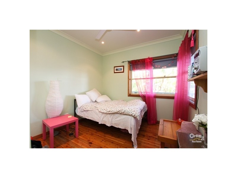 1 Eleebana Road, Eleebana NSW 2282