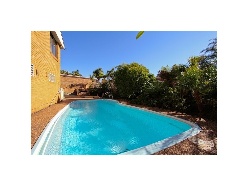 1 Fourth Street, Booragul NSW 2284