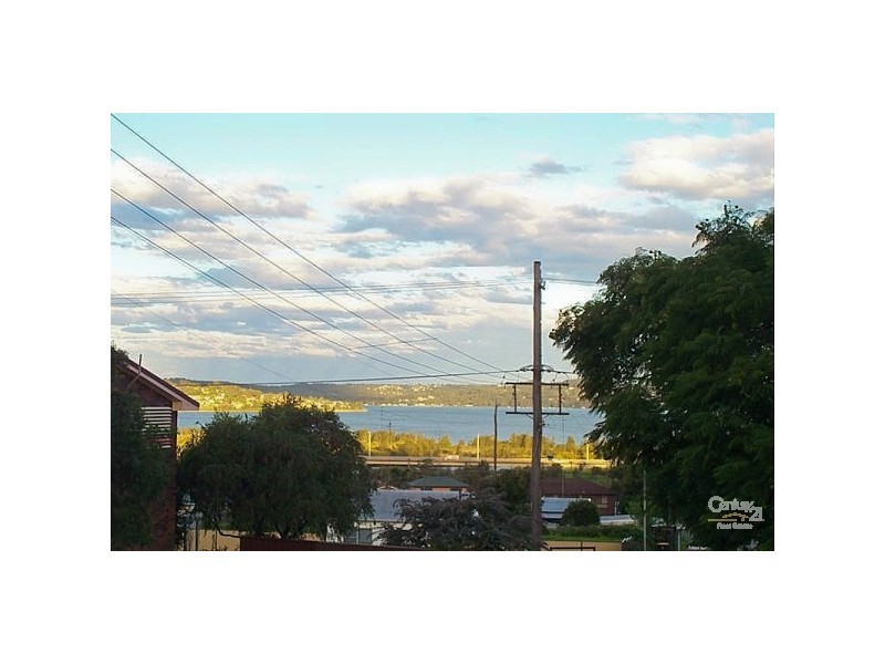 2 Rodgers Street, Teralba NSW 2284