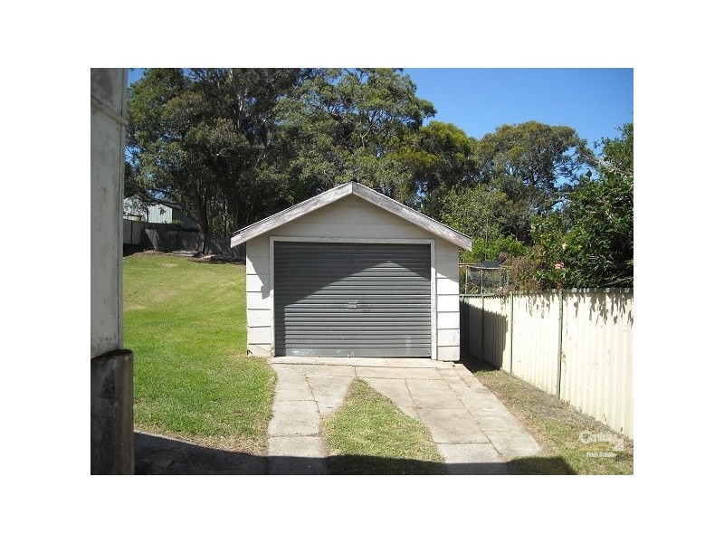 16 Augusta Street, Warners Bay NSW 2282