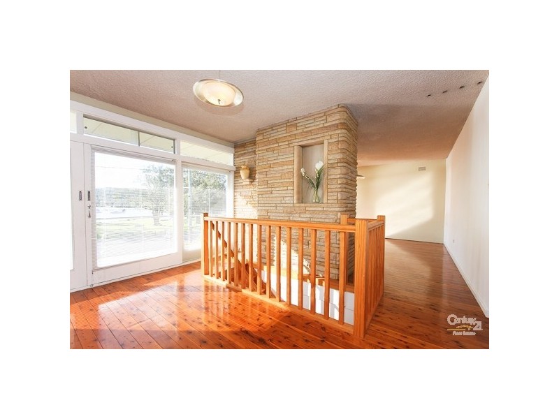 16 Valentine Crescent, Valentine NSW 2280