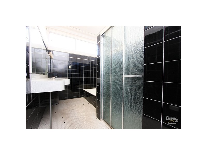 16 Valentine Crescent, Valentine NSW 2280
