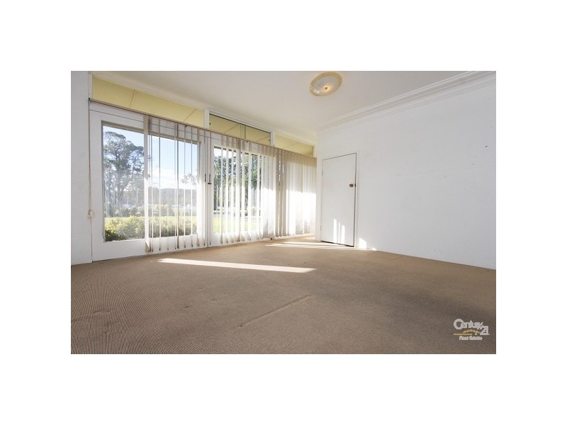 16 Valentine Crescent, Valentine NSW 2280