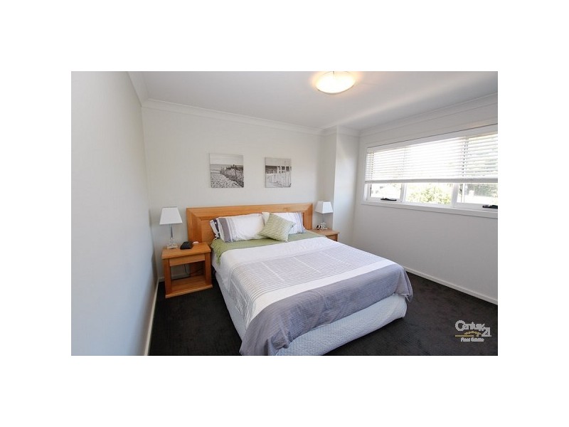 1/12 Berringar Road, Valentine NSW 2280