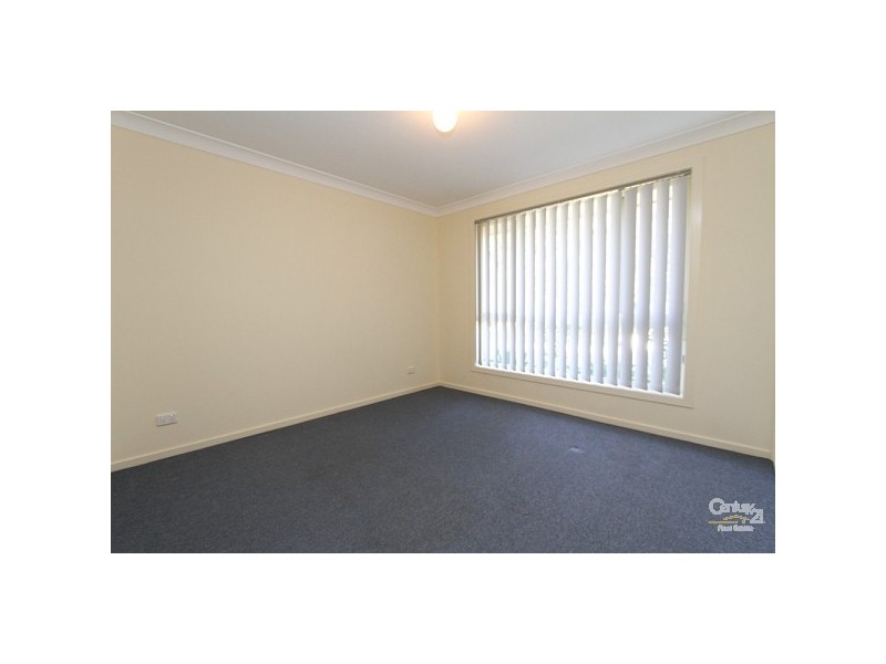 12 Seafarer Close, Belmont NSW 2280
