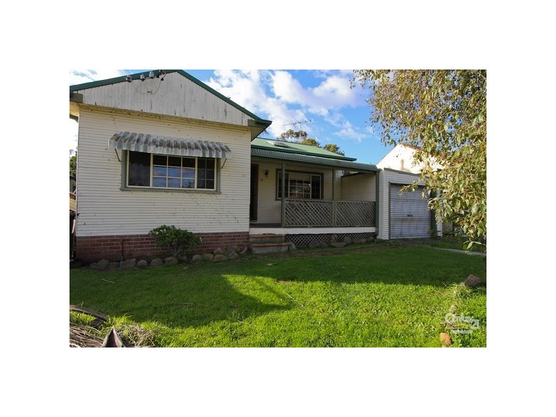 13 Warners Bay Road, Warners Bay NSW 2282