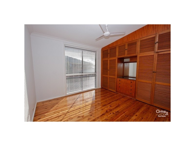 15 Werona Crescent, Valentine NSW 2280