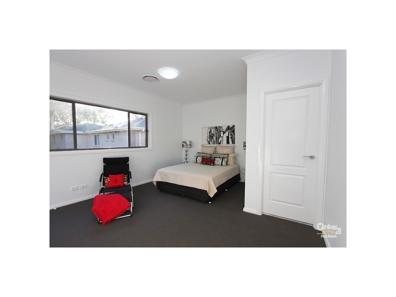 4/8 Bayview Street, Warners Bay NSW 2282