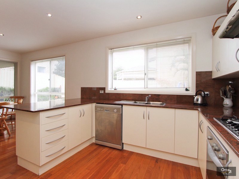 2 Callicoma Place, Redhead NSW 2290