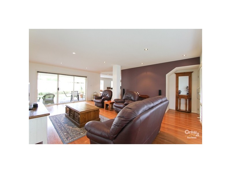 2 Callicoma Place, Redhead NSW 2290