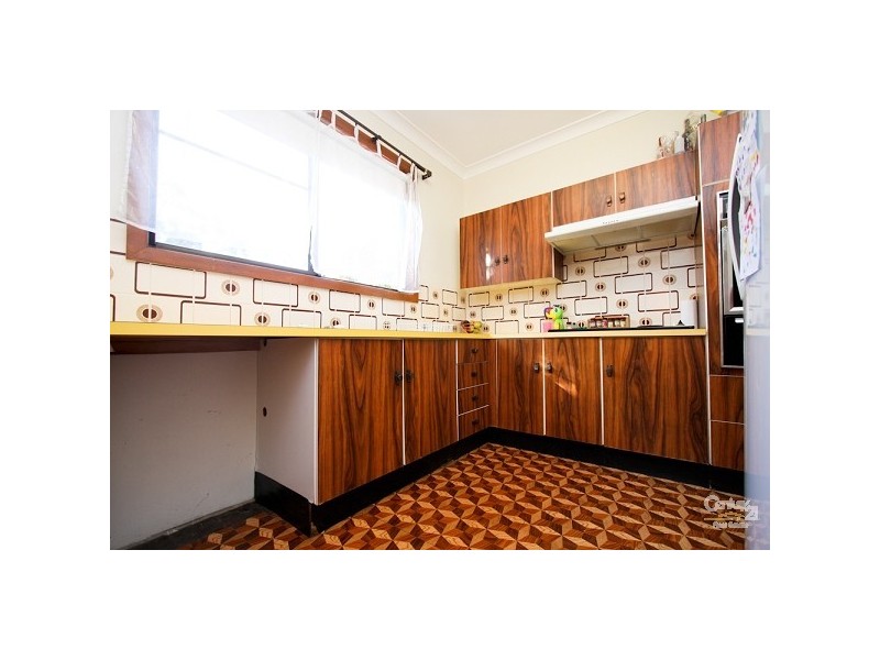 17 Warner Streert, Warners Bay NSW 2282