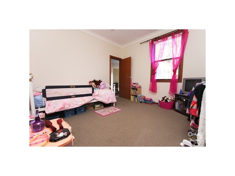 17 Warner Streert, Warners Bay NSW 2282