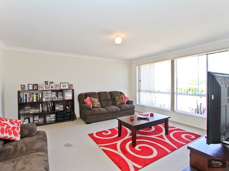 5 Melody Lane, Mount Hutton NSW 2290