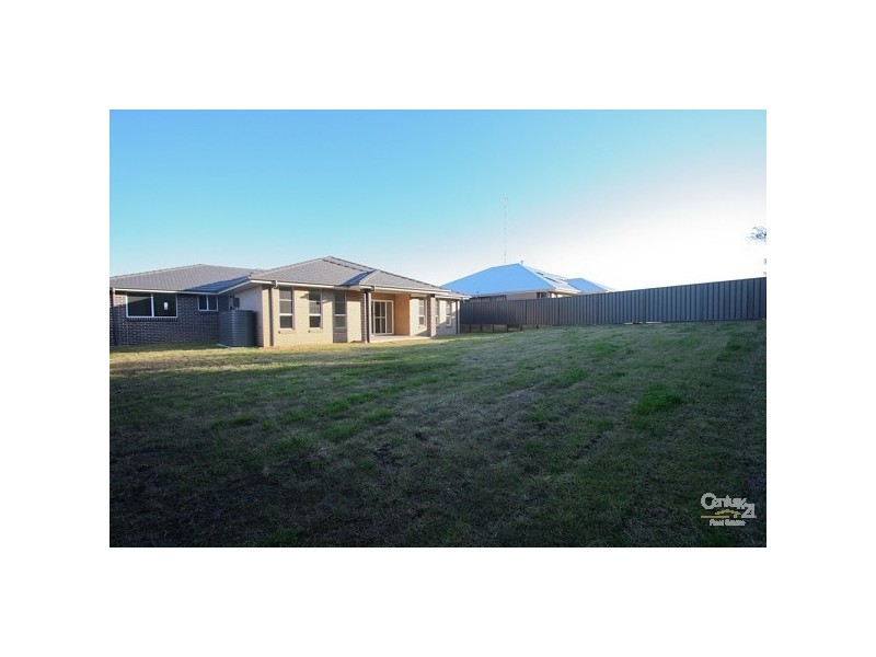 21 John Darling Drive, Belmont North NSW 2280