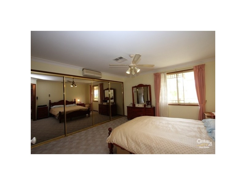 107 Myles Avenue, Warners Bay NSW 2282