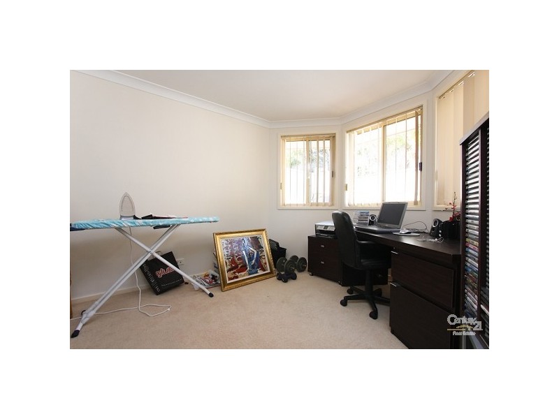 2/17 Berringar Road, Valentine NSW 2280