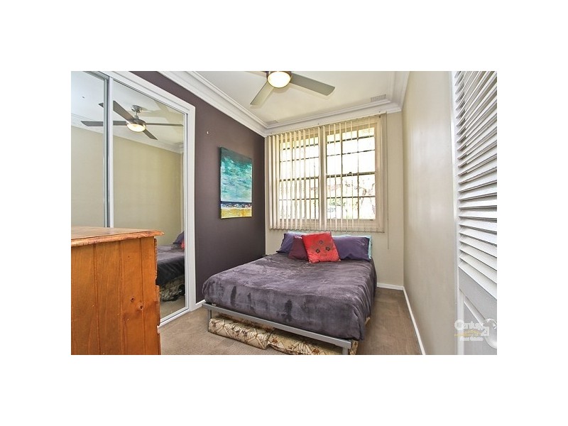 15 Taylor Crescent, Warners Bay NSW 2282
