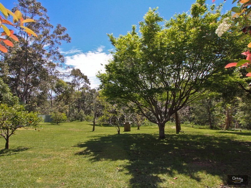 15 Taylor Crescent, Warners Bay NSW 2282