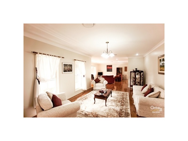 5 Grosvenor Place, Valentine NSW 2280