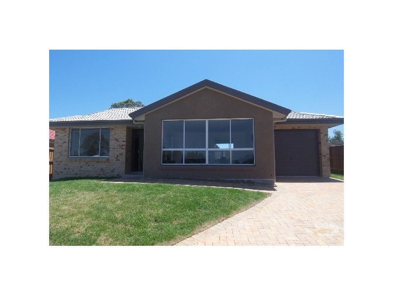5 Melody Lane, Mount Hutton NSW 2290