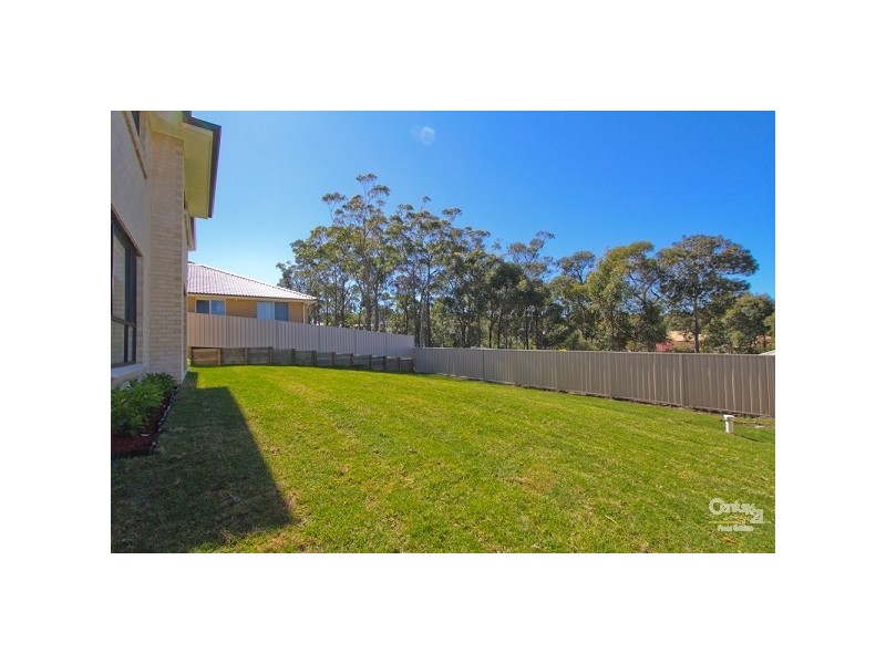 10 Maximillian Drive, Floraville NSW 2280