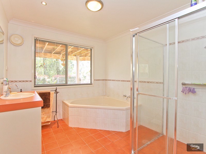 5 Majella Close, Eleebana NSW 2282