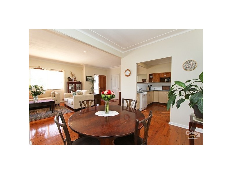 5 Lyndhurst Street, Dudley NSW 2290