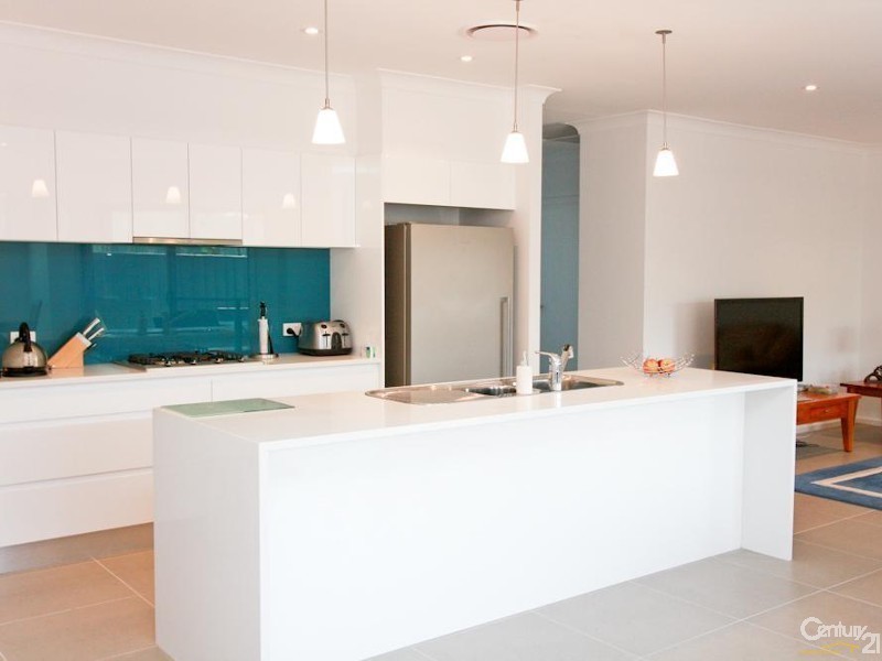 30 John Darling Avenue, Belmont North NSW 2280