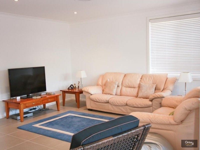 30 John Darling Avenue, Belmont North NSW 2280