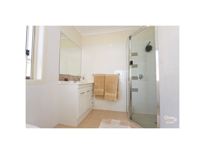 4 Siloam Drive, Belmont North NSW 2280