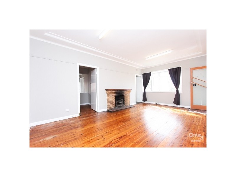 18 Tallawalla Road, Valentine NSW 2280