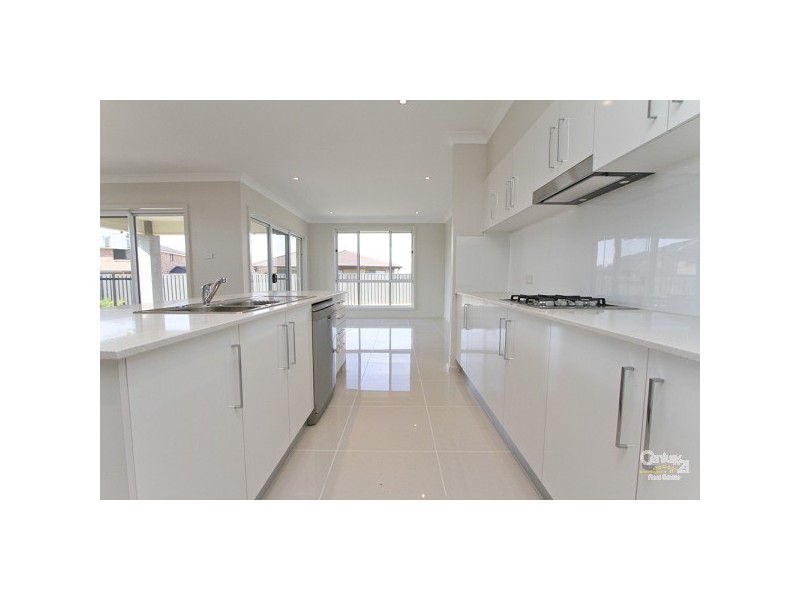 22 John Darling, Belmont North NSW 2280