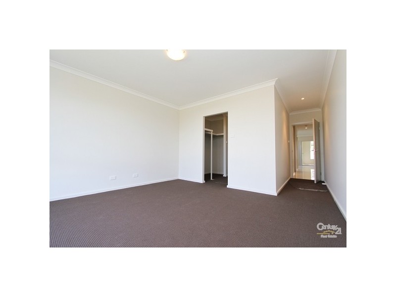 22 John Darling, Belmont North NSW 2280