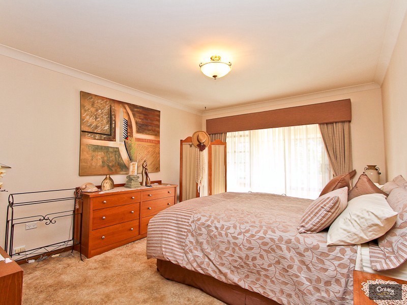 33 Arrowfield Street, Eleebana NSW 2282