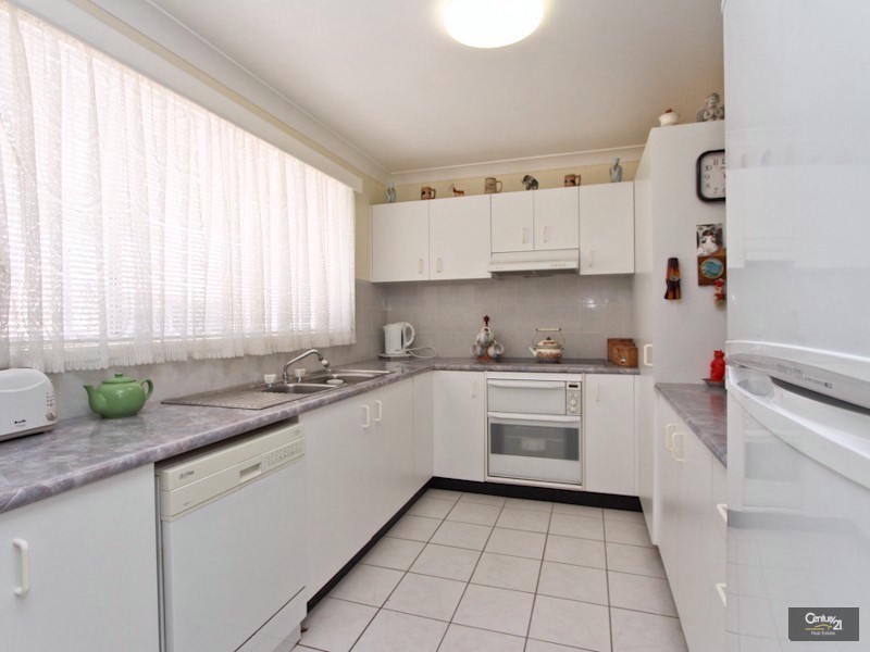 9 Joanna Close, Charlestown NSW 2290