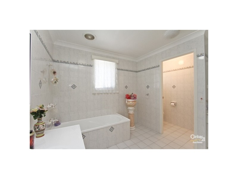 9 Joanna Close, Charlestown NSW 2290