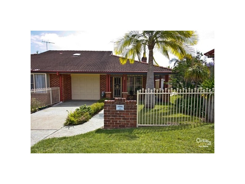 2/1 Tower Close, Valentine NSW 2280