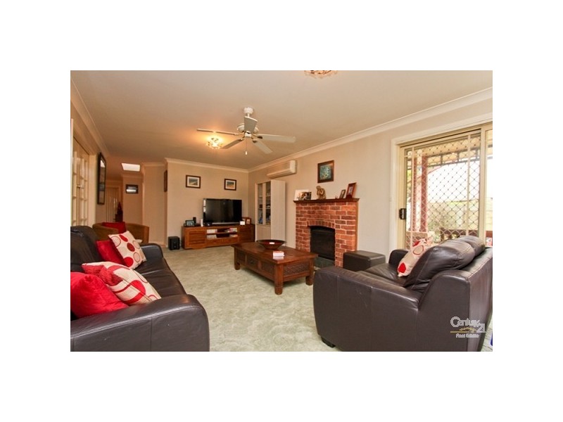 2/1 Tower Close, Valentine NSW 2280