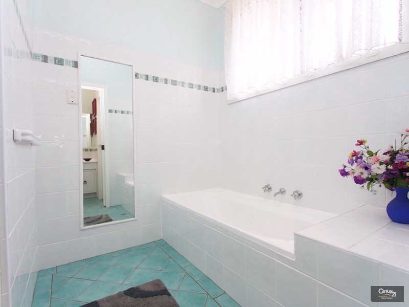 12 Libra Close, Elermore Vale NSW 2287