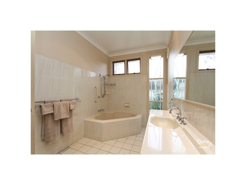 19 Mills Street, Warners Bay NSW 2282