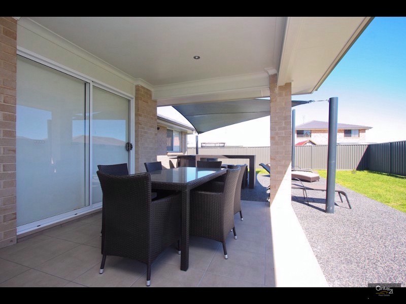 26 John Darling Avenue, Belmont North NSW 2280