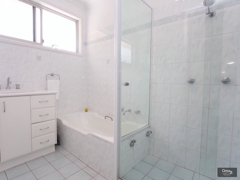 35 Dalpura Lane, Kotara South NSW 2289