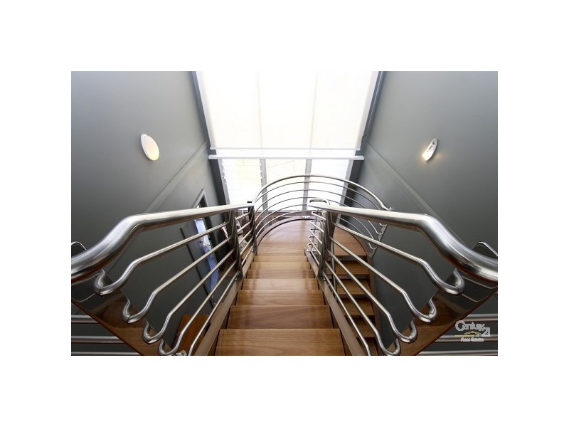 64 Dilkera Avenue, Valentine NSW 2280