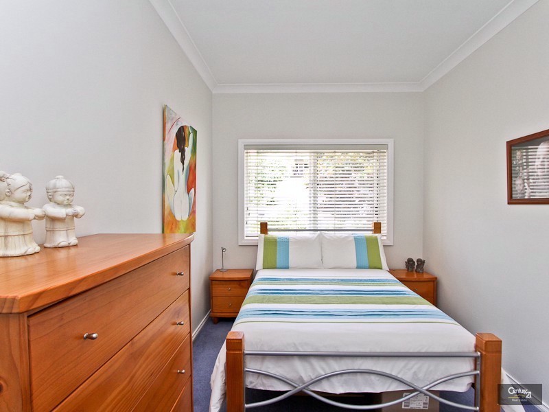 9 Victor Avenue, Valentine NSW 2280