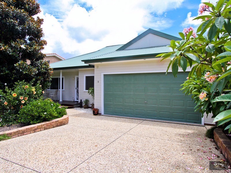 9 Victor Avenue, Valentine NSW 2280