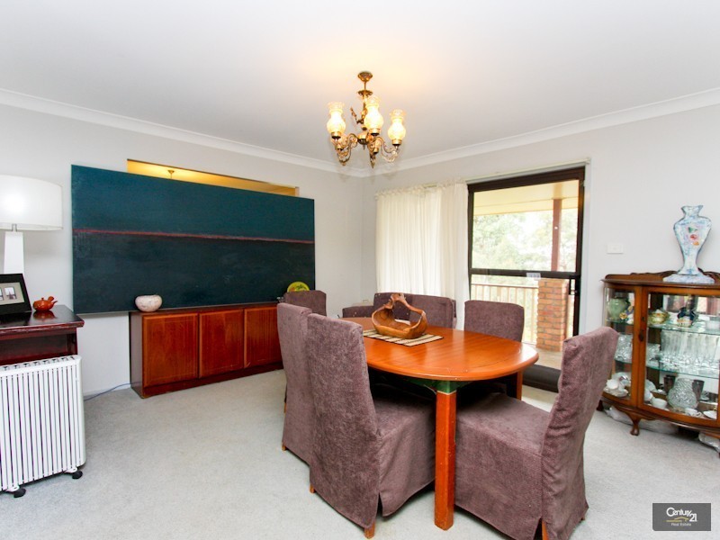 33 Broughton Way, Lakelands NSW 2282