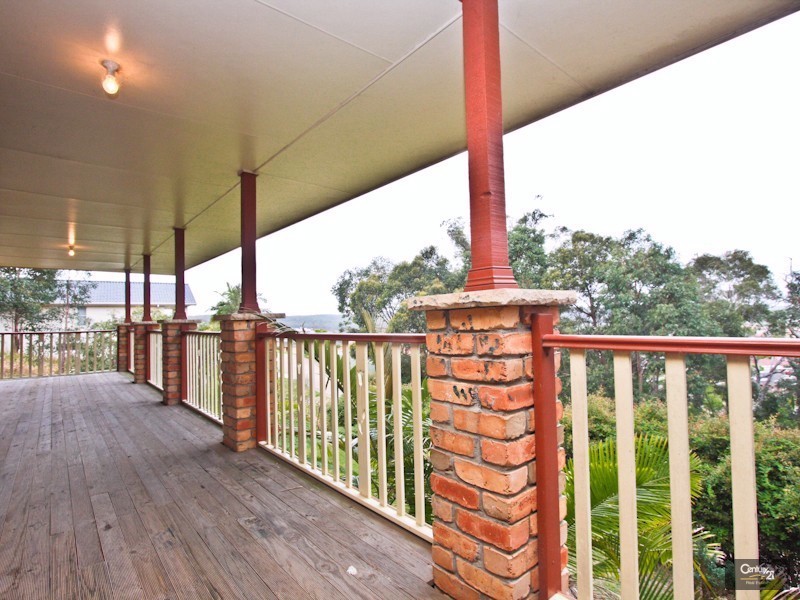 33 Broughton Way, Lakelands NSW 2282
