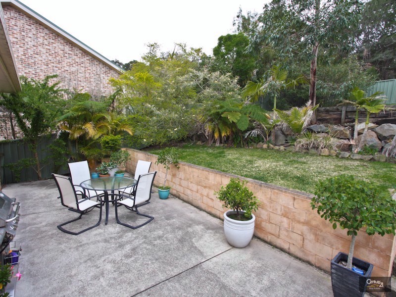 33 Broughton Way, Lakelands NSW 2282
