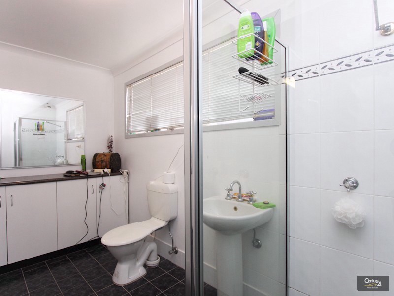 33 Broughton Way, Lakelands NSW 2282